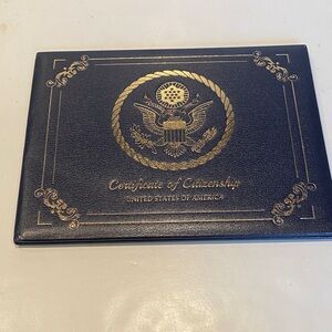 NWOT US Citizenship Certificate Holder